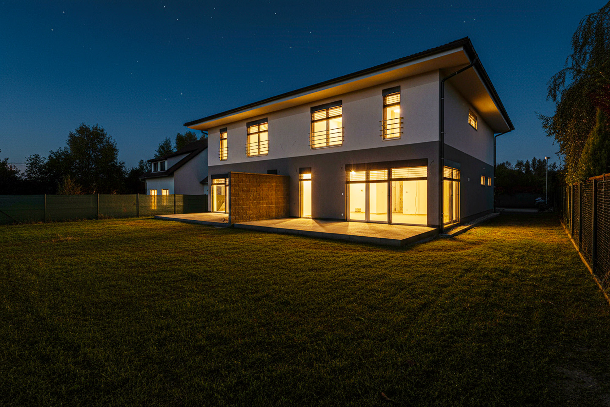 Novostavba rodinného domu 5+kk - 30 min od Prahy - Milovice